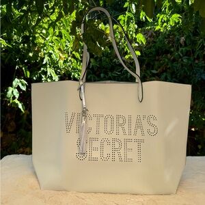 Victoria’s Secret tote.